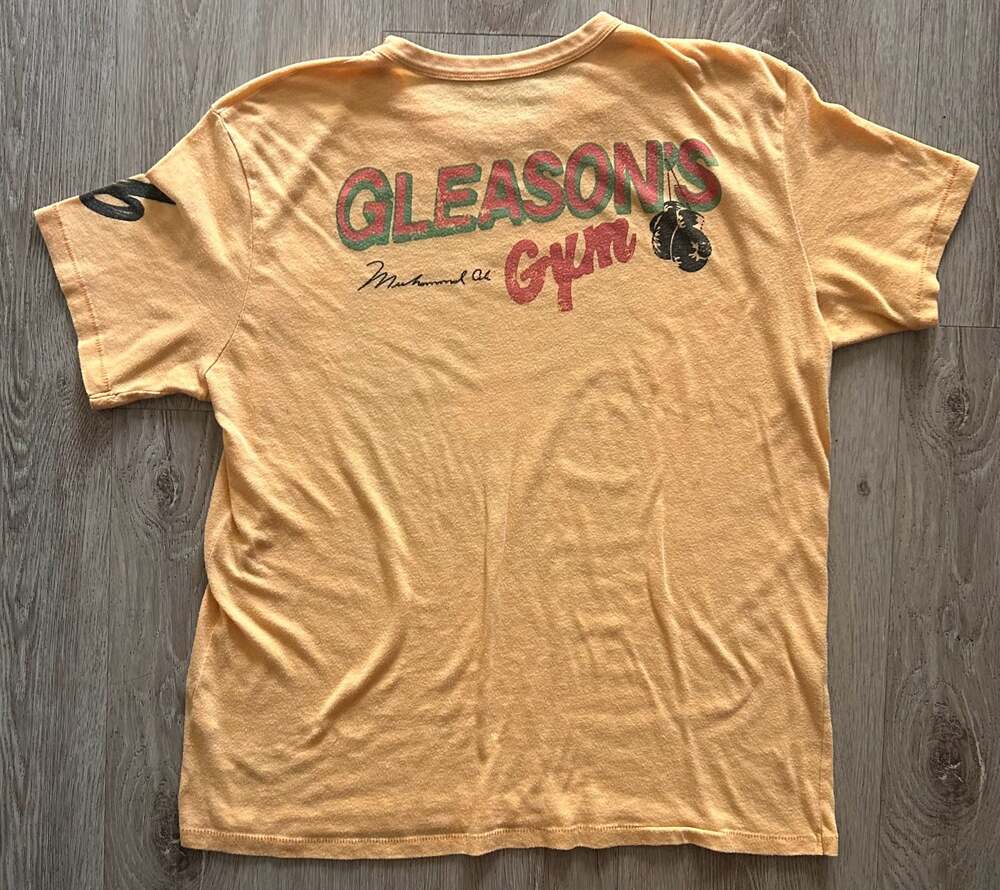 Superare Muhammad Ali x Gleason's Gym 1976 Photo T-Shirt - Picture 4 of 4